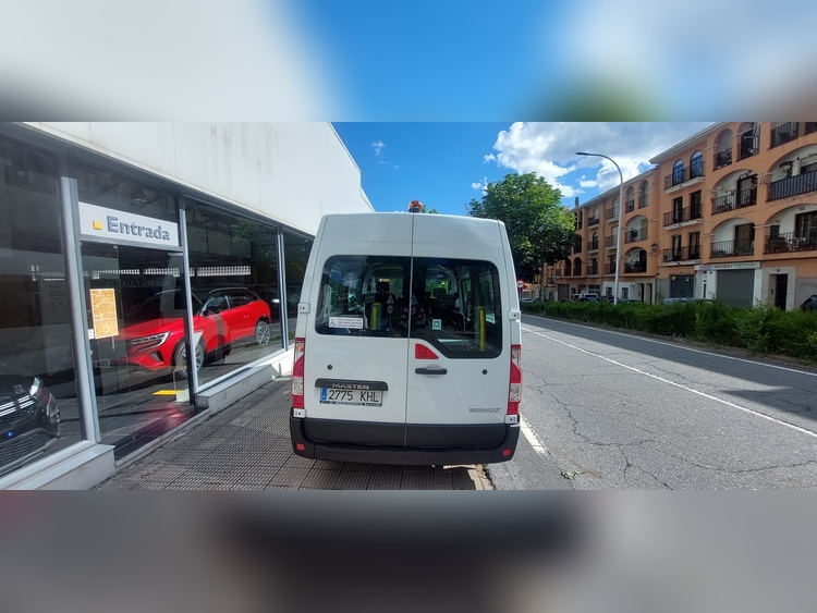 Renault Master comi 9 plazas foto 3